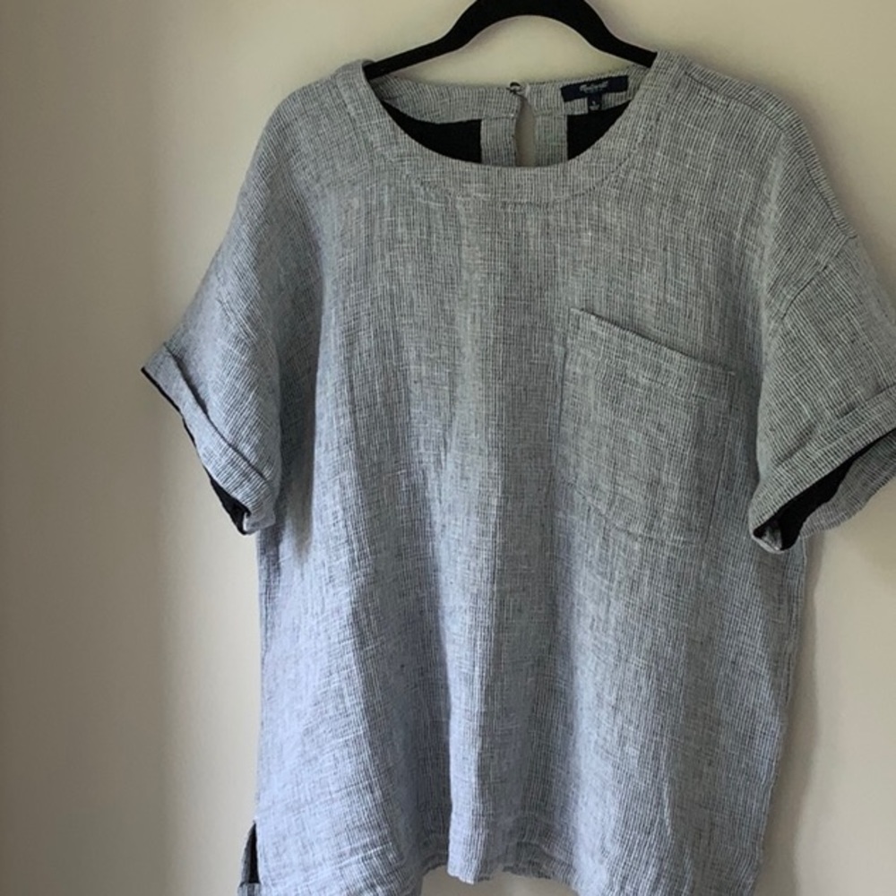 Madewell Gray textured linen T-shirt with pocket.